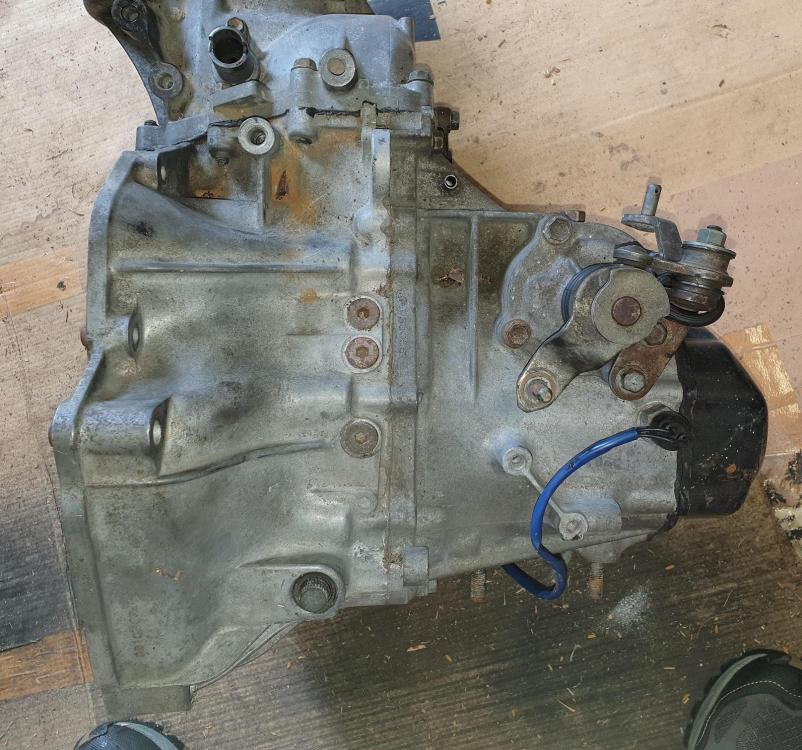 Justy gearbox 1a.jpg